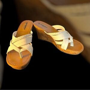 Makalu California  White Cork Paloma Women’s Wedges Size 8